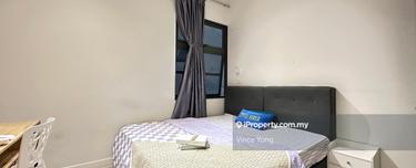 Master Room 1 Queen Bed / Private Bath For Rent at Union Suites 1