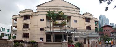 U-Thant low dense high-end apartment. Prime location. En bloc sale. 1