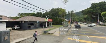 Corner Main Road Commercial Bungalow - Tenanted and Renovated 1