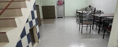 Taman Kinrara Seksyen 3,Puchong @ 1.5storey For Sale 1