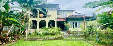 Spacious land area, Renovated unit 1