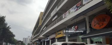 Shop with lift. Walking distance Banks & Malls. Good for Investment. 1