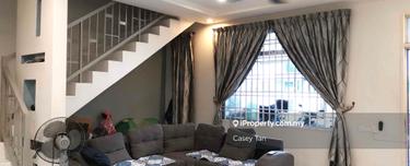 Short Drive to JB City Centre & Custom. Near Few Shopping Malls. 1