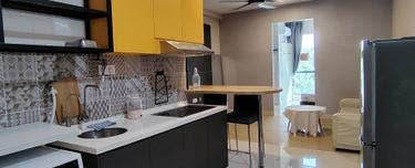 Corner unit with balcony for Rent 1