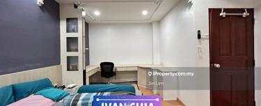 2.5 storey terrace, facing highway 1