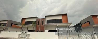 1.5 Sty Detached Factory Corner unit 1