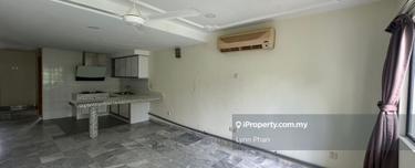 Polo park townhouse 5 minutes drive to custom 1