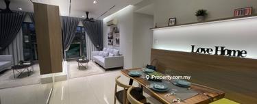 Short walk to LRT stations,freehold,matured township,near Subang & PJ 1