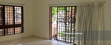 Ground Floor unit with 2 Carparks 1