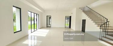 End Lot Tropicana Aman 26 x 80 House For Sale 1