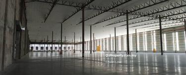Bukit raja warehouse with loading bay 1