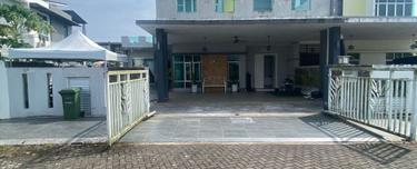 Semid 2 tingkat kotasas lakefront fully renovated 1