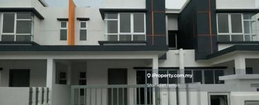 Hillpark Cherry 2: Spacious 2-Storey Link House for Sale 1