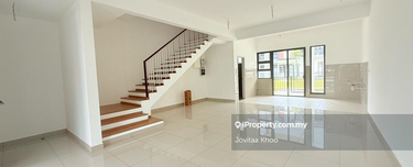 City Of Elmina : llham Residence 2 2sty 20x60 basic unit for rent 1