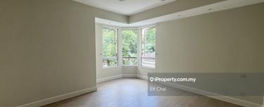Mint condition. Walking distance to Solaris Mont Kiara 1