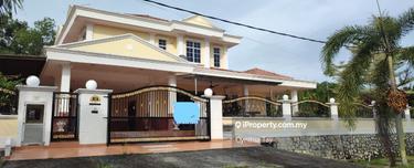 Super huge bungalow with super huge land size in Rasah Kemayan 1