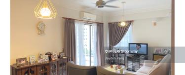 Well-Maintained Condominium with Beautiful Landscaping Near Mid Valley 1