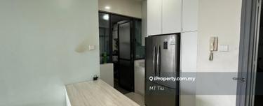Fully furnished with airconds / 1carpark / Move in condition 1
