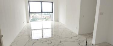 Brand New Unit with Balcony & Panoramic Golf Course View 1