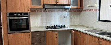 Part furnished with unobstructed view  1