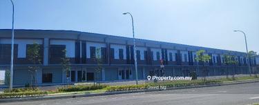 New shop for rent facing mainroad 1