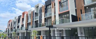 3 Storey House Taman Puchong Legenda Good Location Near ioi Mall 1