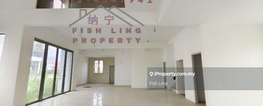 Orchard Villa Bungalow With Original Unit. 1