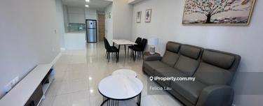 Fully furnished with 3bedrooms n 2 carparks 1