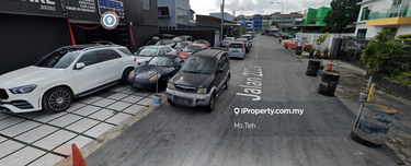 Petaling Jaya 1 & 1/2 storey semi detached factory for sale 1