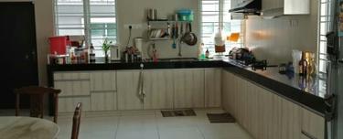 Areca laman rimbunan kepong 3 storey semi detected for sell 1
