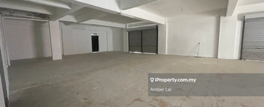 3 Storey Corner  Shop Lot With elevator For Rent  1