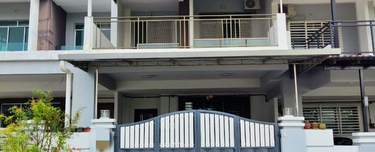Near to pengkalan sppk , freehold , renovated, facing feild  1