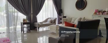 Semi deduct house Well Maintained and Cooling 1