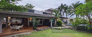 Rare and Charming Bungalow 1