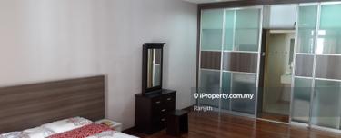 Big Spacious 3 Bedroom with 3 Bathroom Full Furnish 1