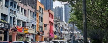 Bandar Sri Damansara Sd7, 4sty Shop lot, Facing main road for Sale 1