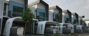 Partial furnished superlink house, very good condition 1