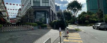 Limited corner lot, main road frontage 1