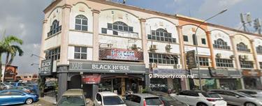 Super Big Endlot at Bukit Serdang Seri Kembangan Crowded Area 1