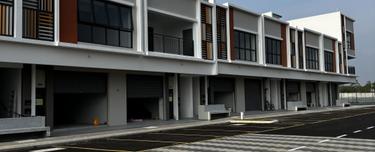 Key Handover soon Uptown Square Shop for Rent 1