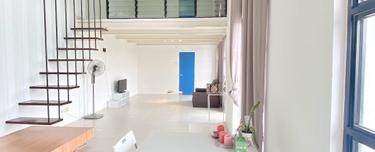 Huge Balcony Studio 1