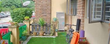 Garden Unit I Upper Ground Floor I Facing Forest 1