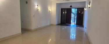 Spacious balcony with 600 sq ft 1