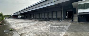 Port Klang Grade A Warehouse with Multi Loading Bays and Big Land 1