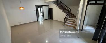 Hening 2sty Freehold Bandar Kinrara Bk5 Puchong Renovated For Sale 1