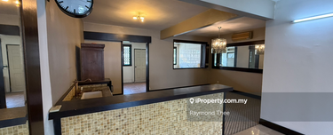 Beautiful 2.5 Storey Terrace House 1