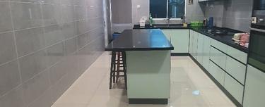 A beautifully rebuilt house for you to move in immediately  1