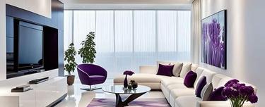 Strategic location. Spacious living room, 250m to KTM/LRT 1