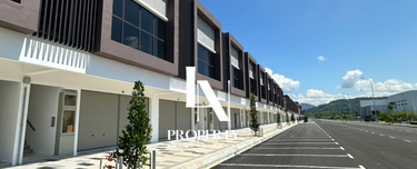 S2 Ikon Brand new shop area in Seremban 2,Facing Mainroad 1