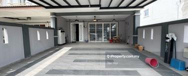 Fully Reno!! Kerongsang Bandar Puteri Klang Double Storey Endlot House 1